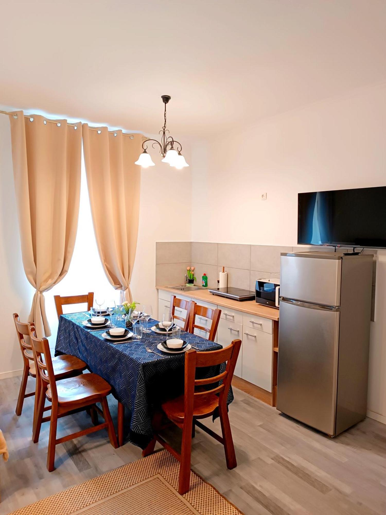 Family Apartments 2 Room'S Muerzzuschlag Zewnętrze zdjęcie